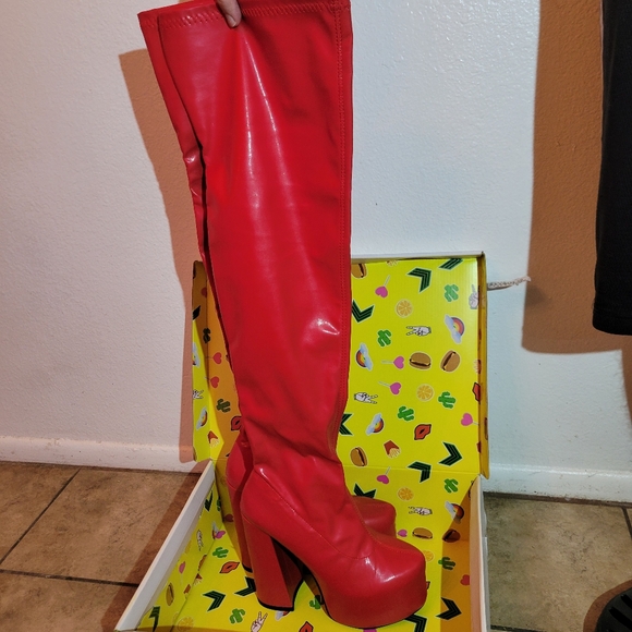 Lemon Drop Shoes - Picture 11 of 11